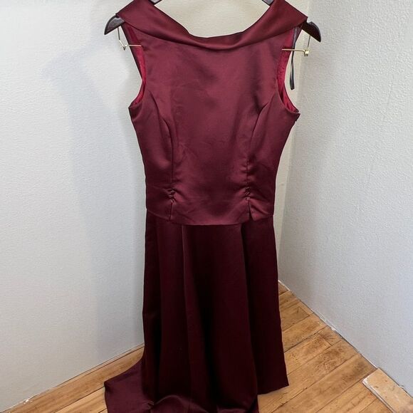 Jessica Mcclintock burgundy floor length gown 6 - Picture 3 of 8